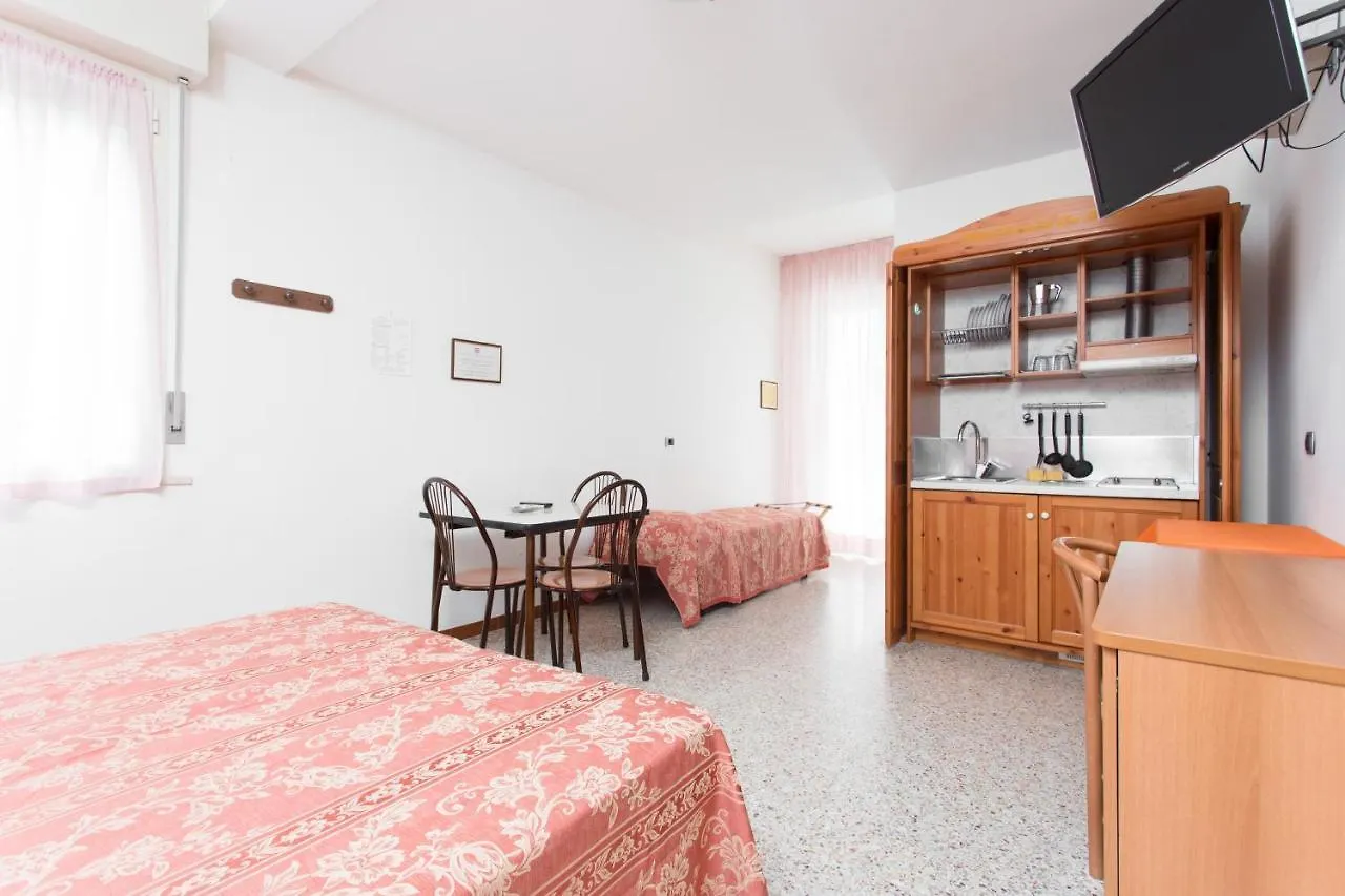 Hotel Residence Des Bains Чезенатико Италия