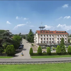 Отель Al Pino